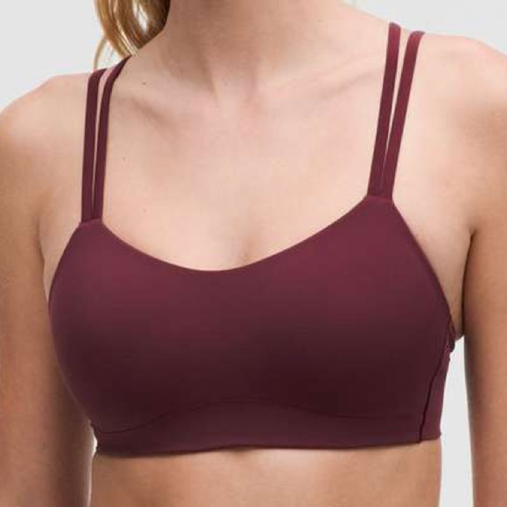 LULULEMON Like a Cloud Light Support Sports Bra in Garnet fits like a Sz 12-14